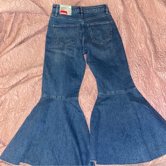 Topshop Moto Dree Trumpet Hem Cropped Jeans - Picture 8 of 13